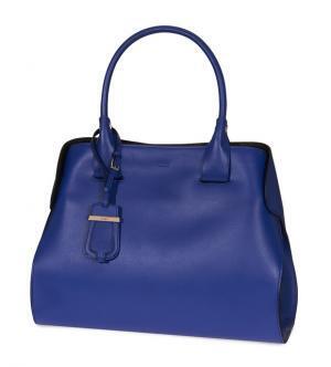 トッズ、ありのままに生きる自然な女性を映したケープ・バッグショートムービー