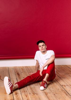 アディダス「スーパースター80s」、スエードを用いた復刻版リリース