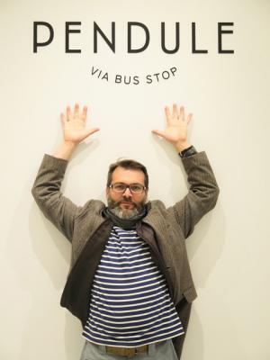 巨大時計が時を刻むヴィアバス新ショップ“自分のための時間や人生を楽しんでほしい”ランドマークオープン