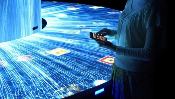 チームラボがミラノ万博に新作デジタルアートを出展。プロジェクションマッピングによる稲穂の海