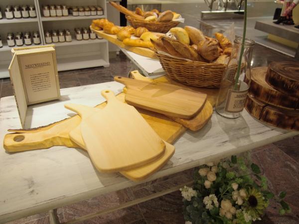 軍地彩弓プロデュースの新宿伊勢丹ポップアップ「東京ミュゼ」。辺見えみり、長谷川理恵のトークショーも