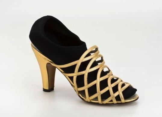 フェラガモ、京都・二条城でエキシビション