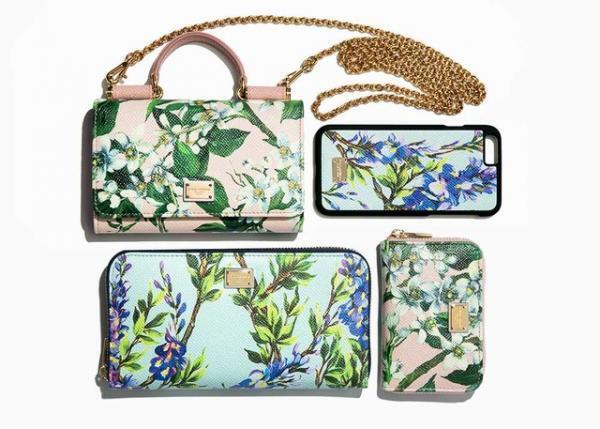 ドルチェ＆ガッバーナ初の日本限定品。シチリアの春を彩る花々のドレス、靴、バッグなど