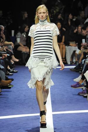 サカイのフラワーレース×マリンニットなプルオーバー【Today's item】