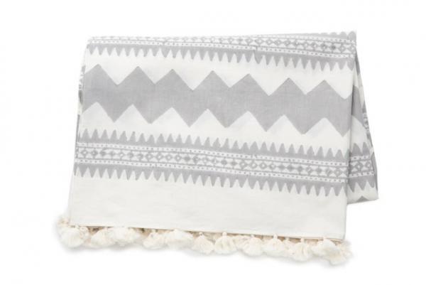 ファウンドムジが企画展「印度の布」を開催、伝統技法の雑貨を販売