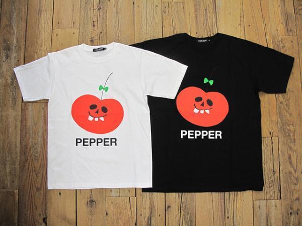 アンダーカバー、新宿伊勢丹で“旅”をテーマにポーターとコラボ。あのチェリーもTシャツに