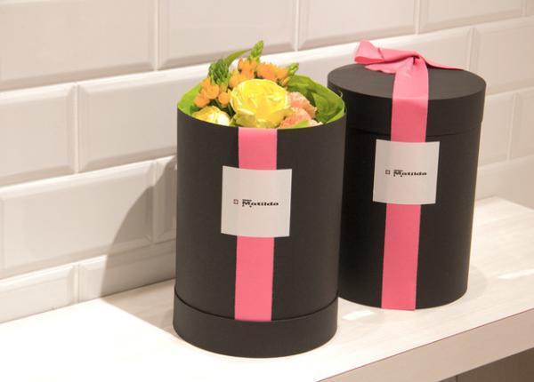 ファッションを選ぶように花を選ぶフラワーショップ「マチルダ」