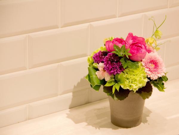 ファッションを選ぶように花を選ぶフラワーショップ「マチルダ」