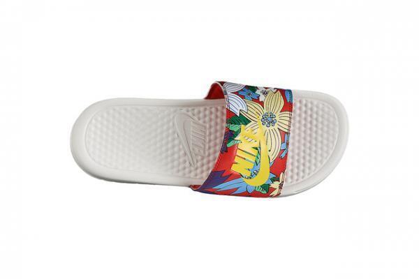 「ナイキアロハ」が復刻。ハッピーな花柄のエアマックス、ダンク、スリッポンなど【Today's item】