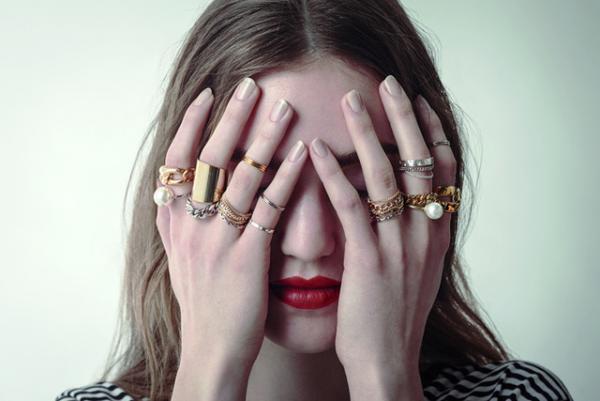 日常のスタイリングに小物で彩りを、「ル タロン」のセレクトショップがオープン