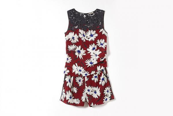 ニナリッチの“リラックス＆フラワー”なトップス＆ショートパンツ【Today's item】