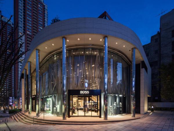 ヒューゴボス六本木ヒルズ店リニューアル。コンテンポラリーかつ上品に
