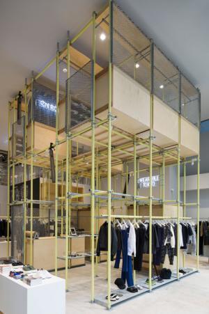 アンルートが新宿伊勢丹でポップアップ。屋上ヨガ、シティランイベントも開催