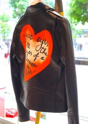 ヴァレンティノ、“赤のハート”コレクションをイセタンサローネで国内先行発売