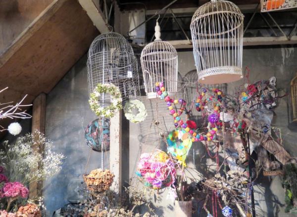 グリム童話に迷い込む、神楽坂の花屋「てん.」
