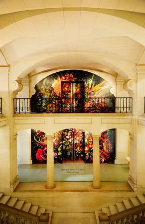 なぜ東信は新宿伊勢丹に花屋を出店したのか。世界に広げる“花の価値”