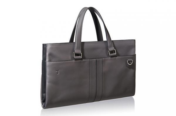 全世界28点限定「トッズ×nendo」15年新作は“変形”アーキテクトバッグ