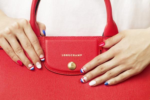 ロンシャンが“フレンチマリン”をテーマに新宿伊勢丹でポップアップ、限定バッグも