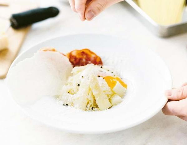 3カ国の冷麺を伊勢丹で食べ歩き。冷製カッペリーニ、野菜たっぷり韓国冷麺、白醤油のすだちそばまで