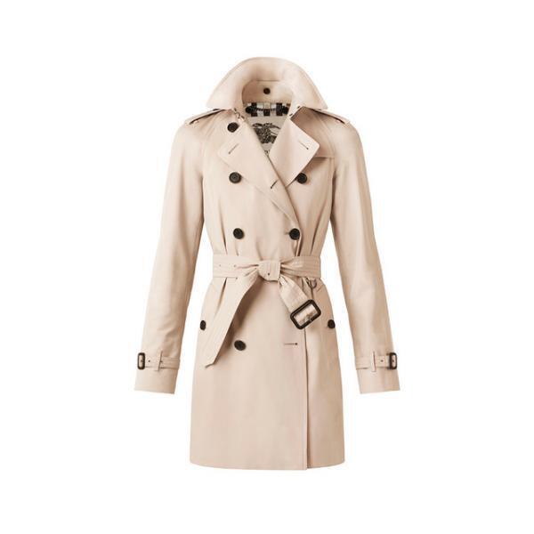 バーバリーのトレンチは、特許取得コットン・ギャバジンで雨の日にも活躍【Today's item】