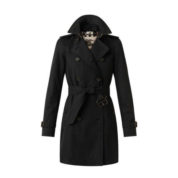 バーバリーのトレンチは、特許取得コットン・ギャバジンで雨の日にも活躍【Today's item】