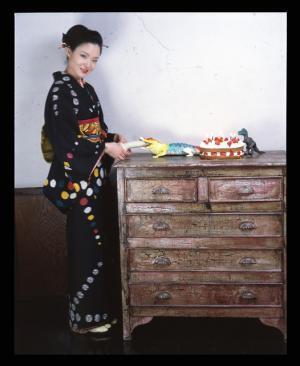 荒木経惟がタカ・イシイギャラリーで個展開催。“往生”から見た鏡写しの世界