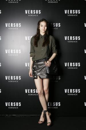 ヴェルサスヴェルサーチ国内初旗艦店パーティーにローラ、水原希子ら来場