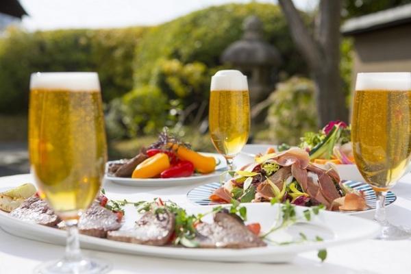 結婚式場で“ビアガーデン”、全国9カ所で開催。コンセプトはアジアンリゾート