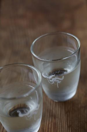 日本酒イベント「AOYAMA SAKE FLEA」で選りすぐりの10蔵を呑み比べ、和菓子とのマリーアジュ