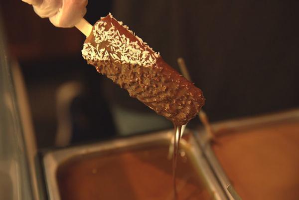 NY発の“行列ができる”スティックジェラート専門店「popbar」が日本初上陸