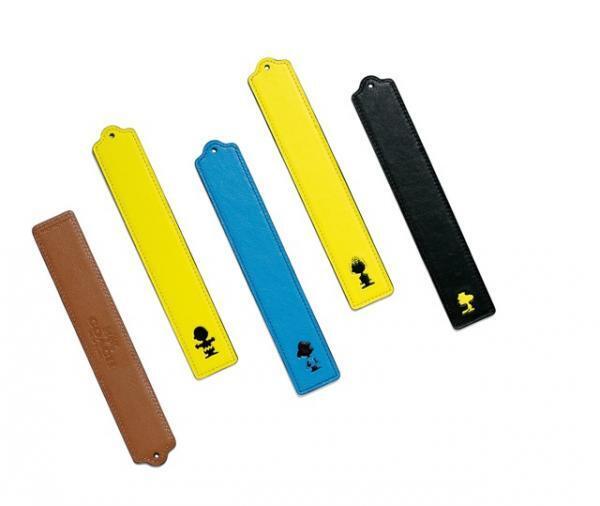 コーチ×ピーナッツのコラボ第2弾。スヌーピーのシルエット描いたバッグやコースターなど