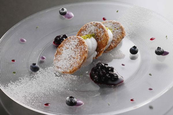 銀座メゾン アンリ・シャルパンティエ、季節のフルーツを使った新作デセールを期間限定発売