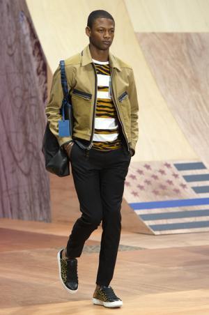 アメリカのサブカルチャーをリミックス。COACHのサイケなストリートスタイル【2016春夏メンズ】