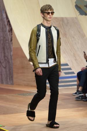 アメリカのサブカルチャーをリミックス。COACHのサイケなストリートスタイル【2016春夏メンズ】