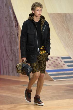 アメリカのサブカルチャーをリミックス。COACHのサイケなストリートスタイル【2016春夏メンズ】