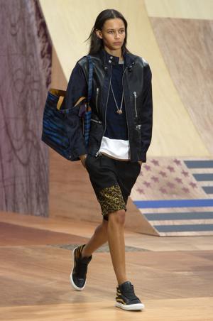 アメリカのサブカルチャーをリミックス。COACHのサイケなストリートスタイル【2016春夏メンズ】