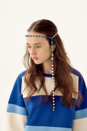 背中・襟元・頭に、夏の「アクセサリーの新しい着け方」をアクセリウムが提案