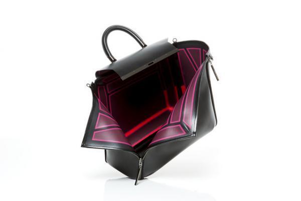 イッセイ ミヤケのアイコンバッグ「ガストン」新色＆新型が発売決定