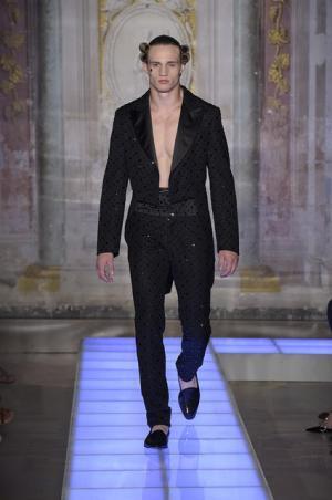 モスキーノがピッティで発表した超絶2016春夏メンズワールド【2016春夏メンズ】