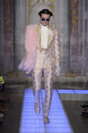 モスキーノがピッティで発表した超絶2016春夏メンズワールド【2016春夏メンズ】