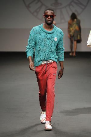 過激さに拍車がかかるヴィヴィアン・ウエストウッド・マンのメッセージ【2016春夏メンズ】