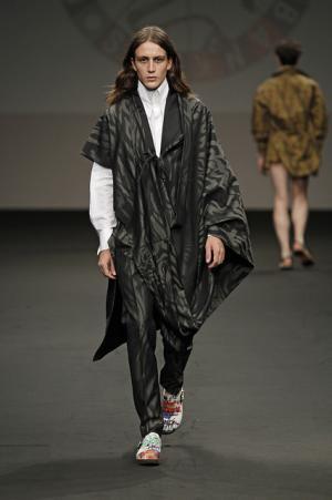 過激さに拍車がかかるヴィヴィアン・ウエストウッド・マンのメッセージ【2016春夏メンズ】