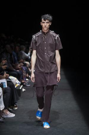 ファセッタズムがミラノで初の海外ランウェイ、TOKYOモードをレイヤードで【2016春夏メンズ】