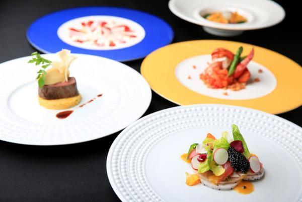 東京湾花火を見ながらオープンテラスでディナー、お台場で1日限りの特別企画