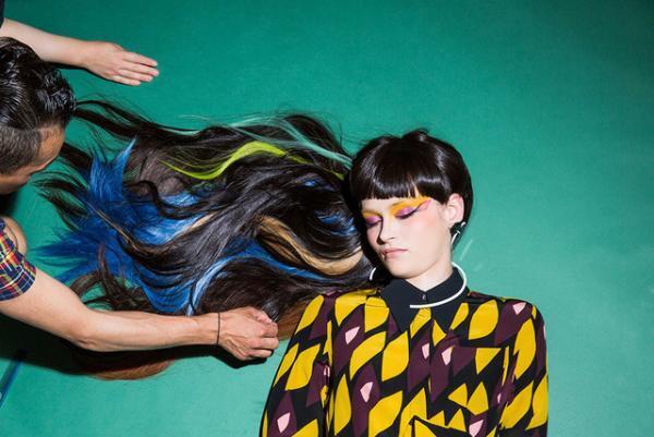 時代、ファッションと共鳴する“美”の世界。アーティスト冨沢ノボルが考える「モード」なヘアメイクとは？【INTERVIEW】