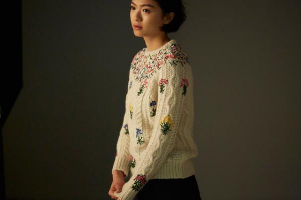 榮倉奈々「大人の女性ほど、無邪気。自分の枠の中でしか生きられないって何か違う」【INTERVIEW】