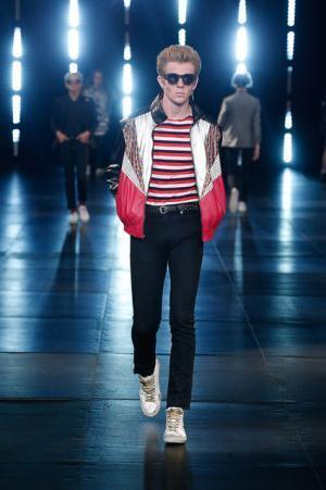 サンローランはやんちゃで豪奢なサーフロック【2016春夏メンズ】