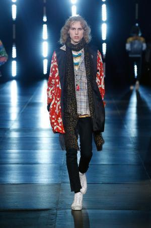 サンローランはやんちゃで豪奢なサーフロック【2016春夏メンズ】