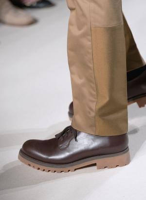 異国の文化をまとったヴァレンティノ風“旅人”【2016春夏メンズ】