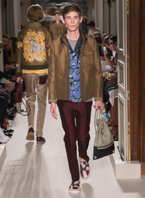 異国の文化をまとったヴァレンティノ風“旅人”【2016春夏メンズ】